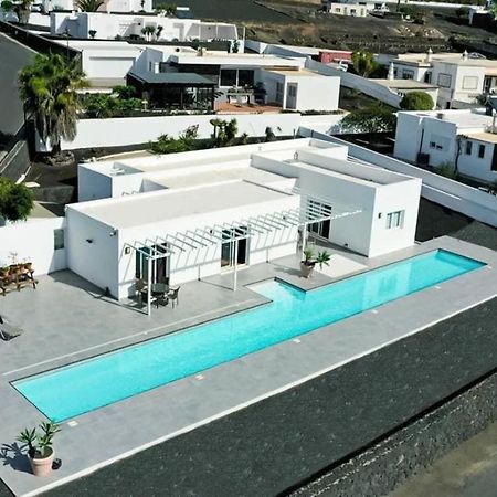 Casa Conil With A Private 25 Meter Heated Pool Βίλα Εξωτερικό φωτογραφία