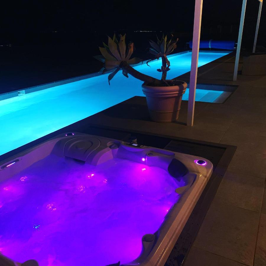Casa Conil With A Private 25 Meter Heated Pool Βίλα Εξωτερικό φωτογραφία
